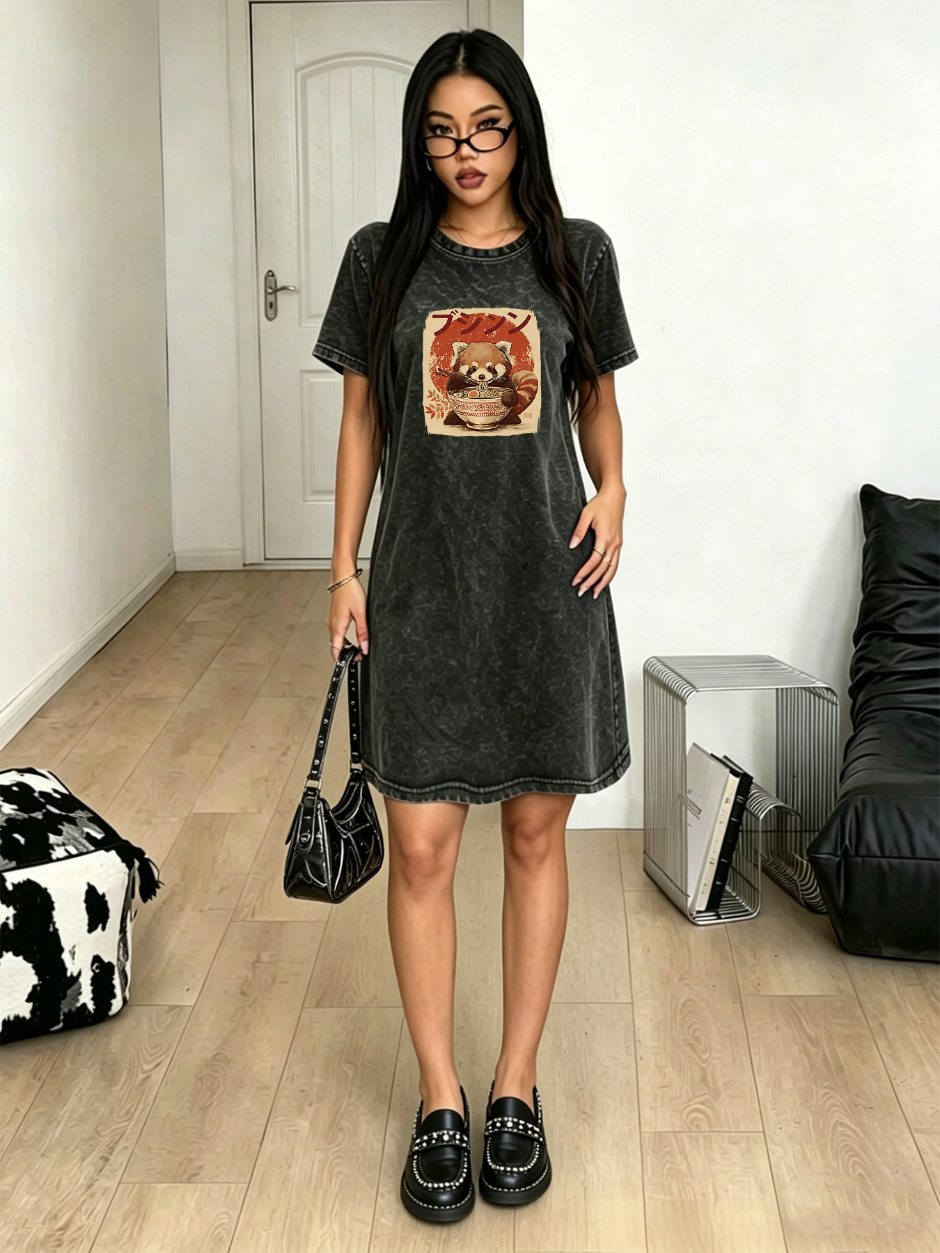 Japanese Brand Streetwear Vintage - ヴィンテージウォッシュ加工のレトロなTシャツワンピース（女性用）、日本のストリートウェアブランドのアライグマ柄ワンピース
